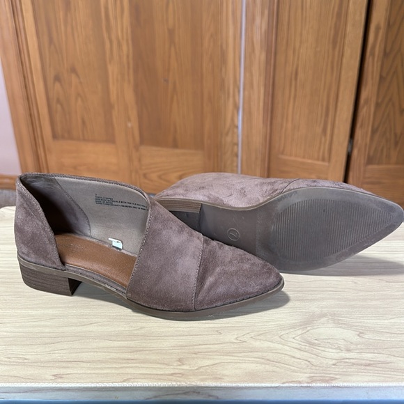 Taupe women's booties - Picture 3 of 6